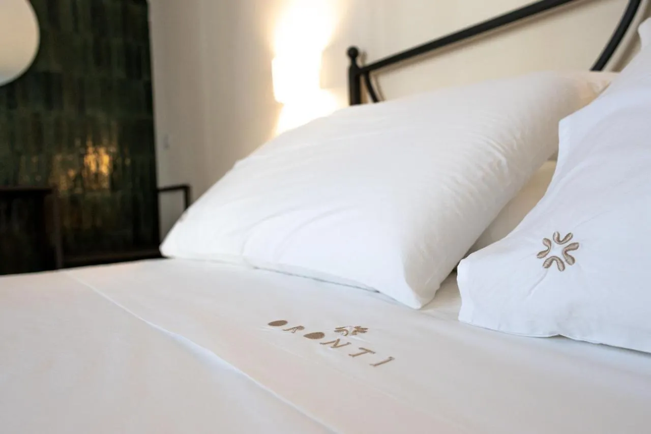 Oronti Accommodations location